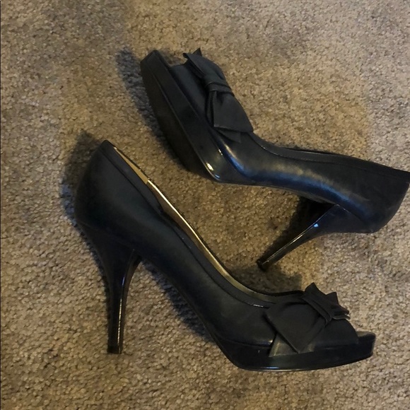 Heels - Picture 2 of 4